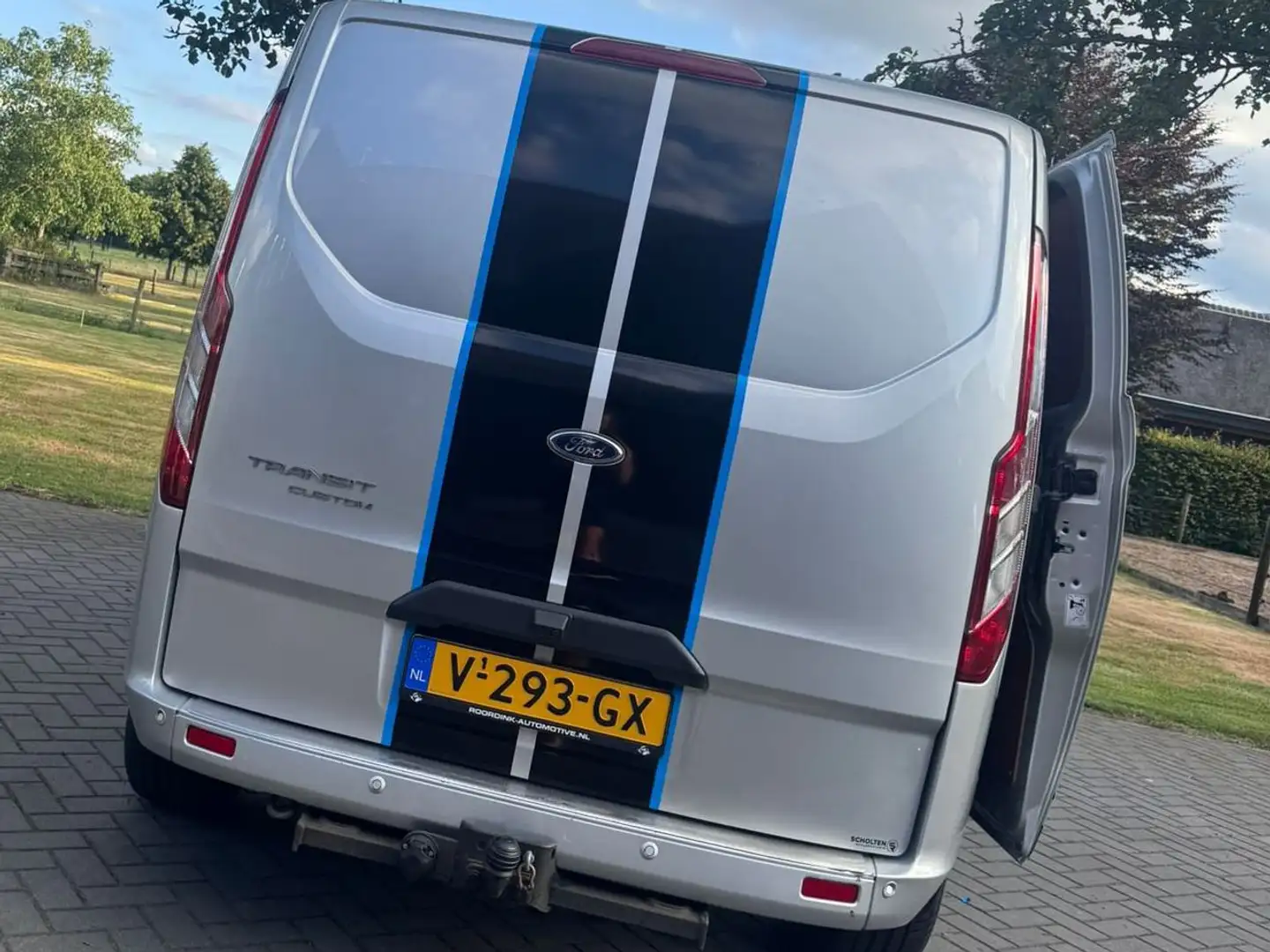 Ford Transit Custom Transit Custom 270 2.0 TDCI L1H1 Tr Zilver - 2