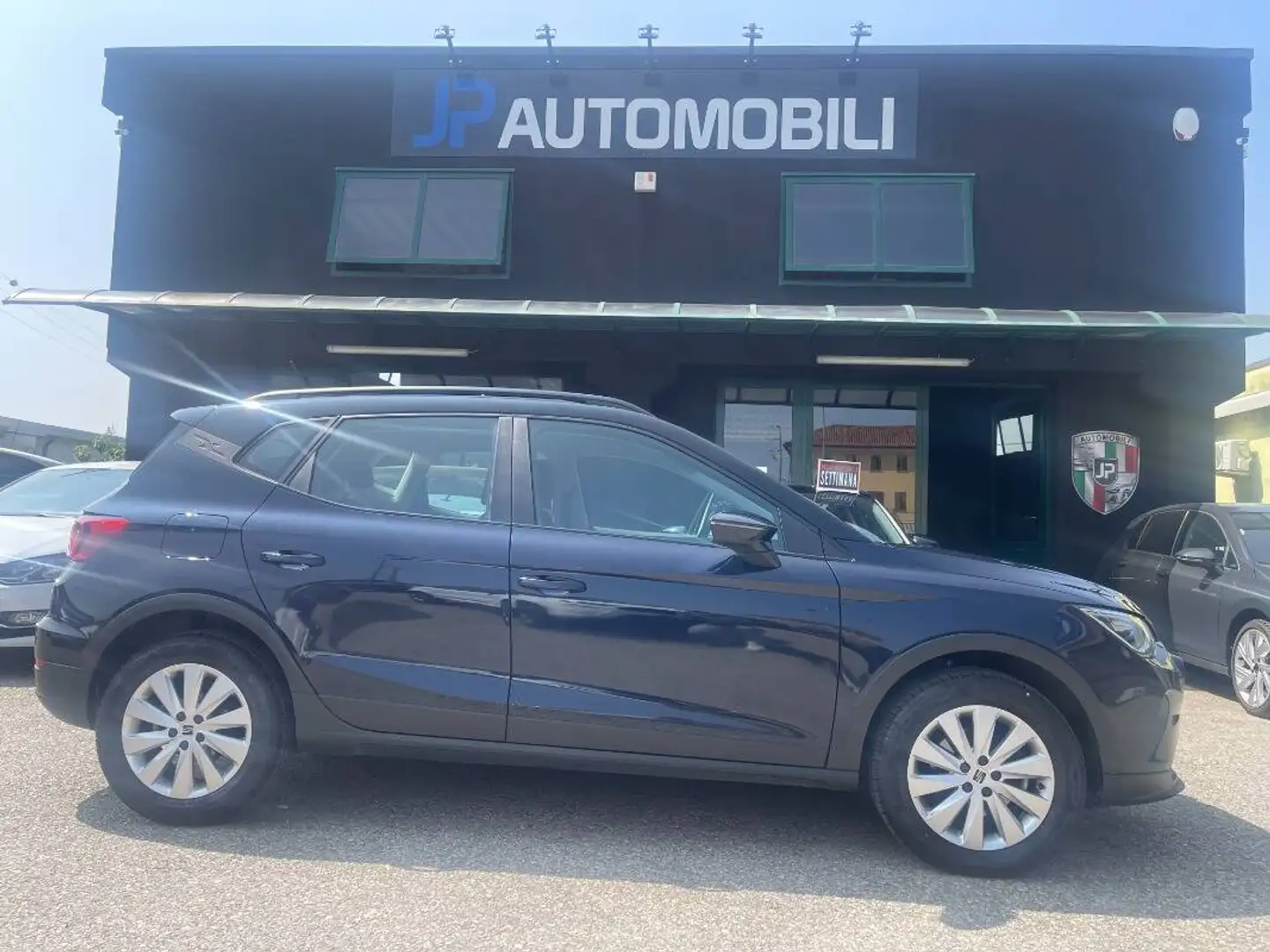 SEAT Arona 1.0 ecotsi Xperience 110cv dsg Bleu - 1
