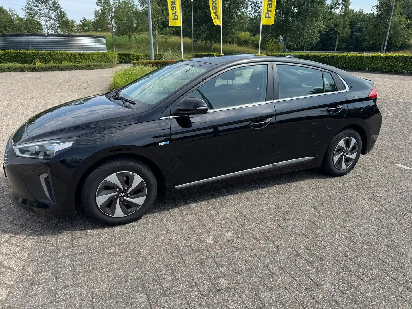 Hyundai IONIQ IONIQ 1.6 GDi Comfort Zwart - 1