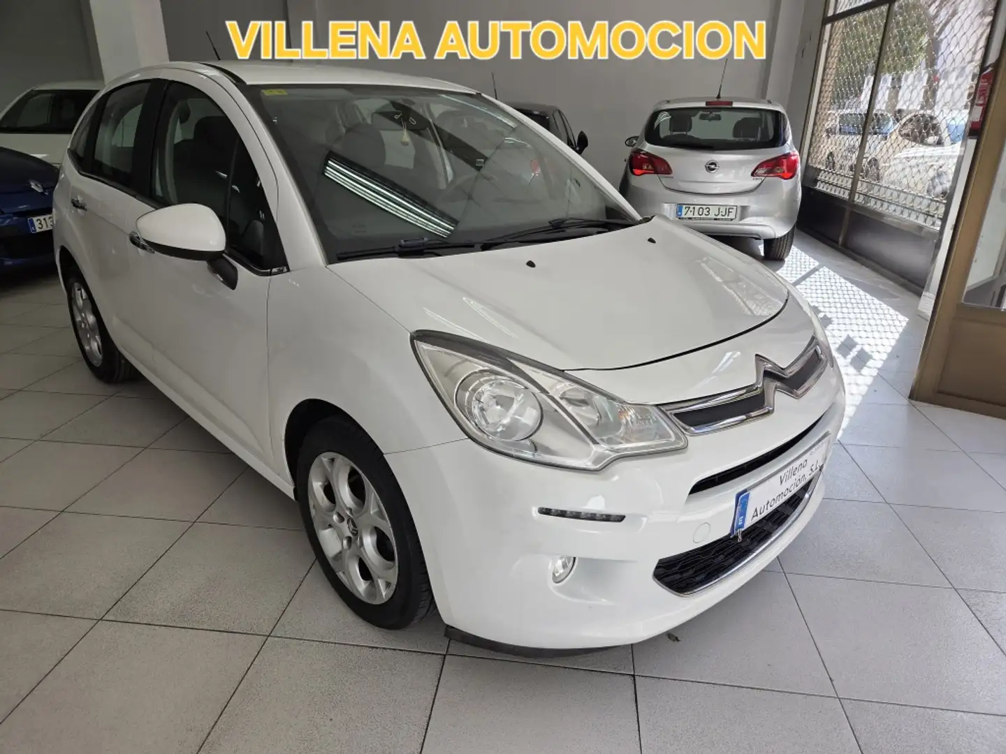 Citroen C3 1.2 PureTech Live 82 Blanco - 1