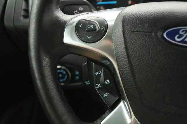 Ford Transit Connect view 14