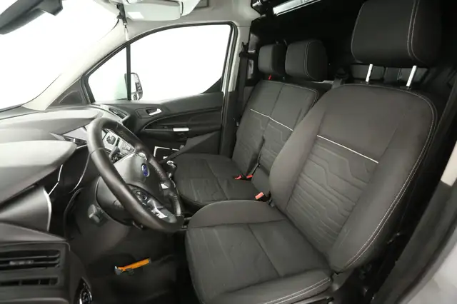 Ford Transit Connect view 9