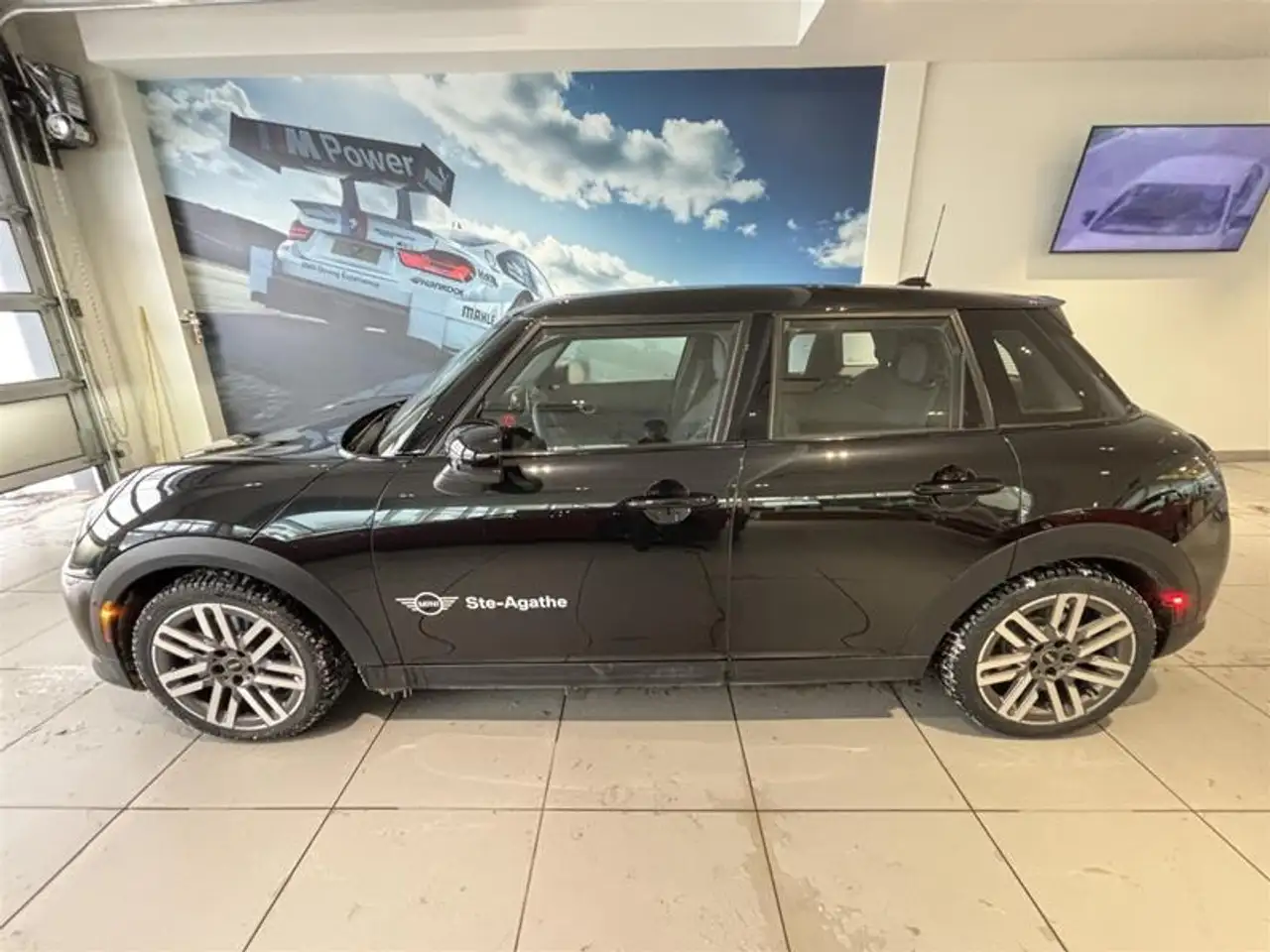MINI 5 Door снимка MINI 5 Door