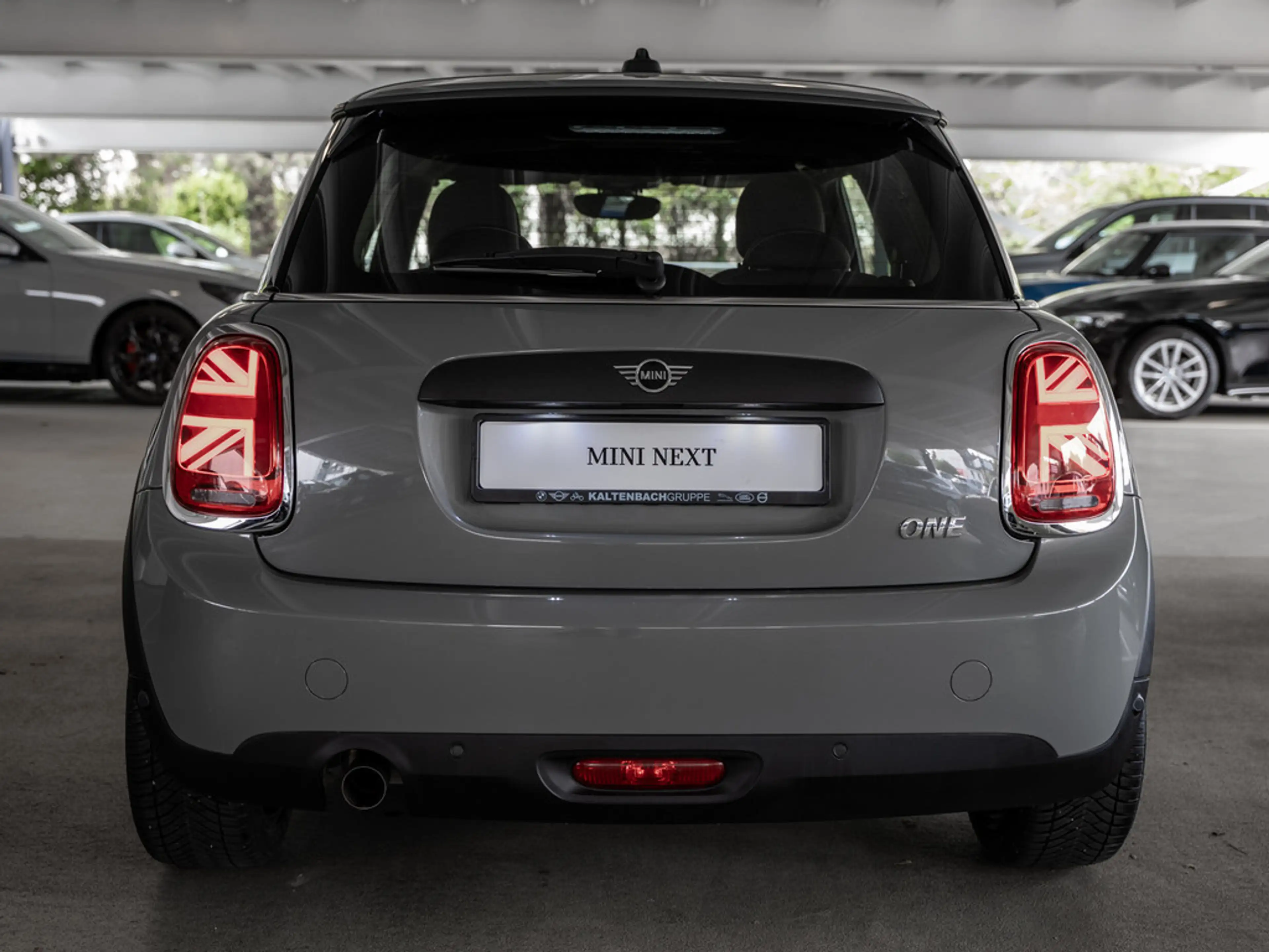 MINI One FACELIFT LED SCHEINWERFER SHZ PDC KLIMA — photo 7