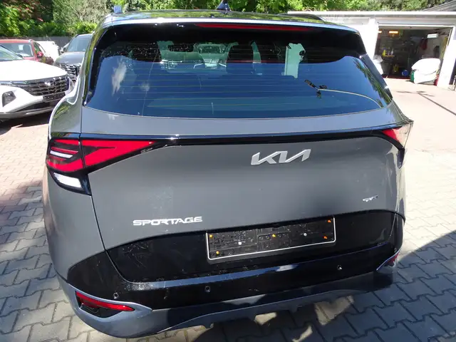 Kia Sportage view 3