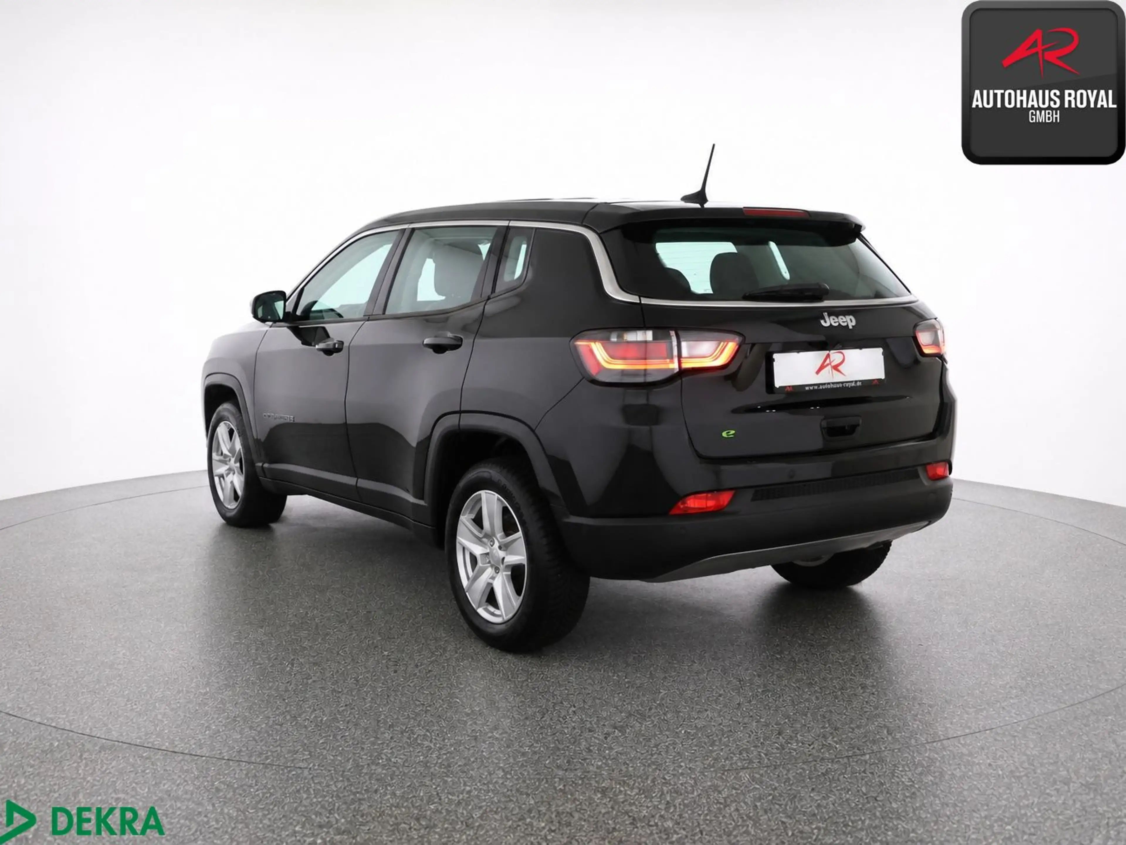 Jeep Compass 1.5 GSE e-Hybrid ALTITUDE 360°,ACC,1.HD — photo 2