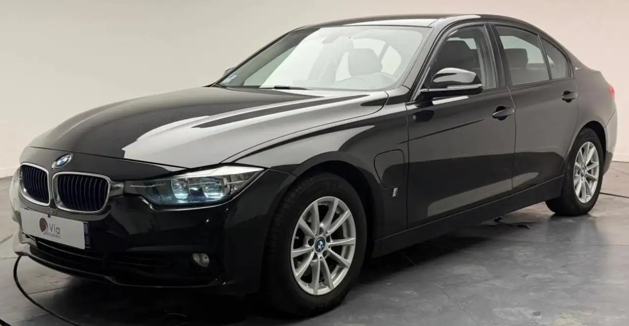 BMW 330
