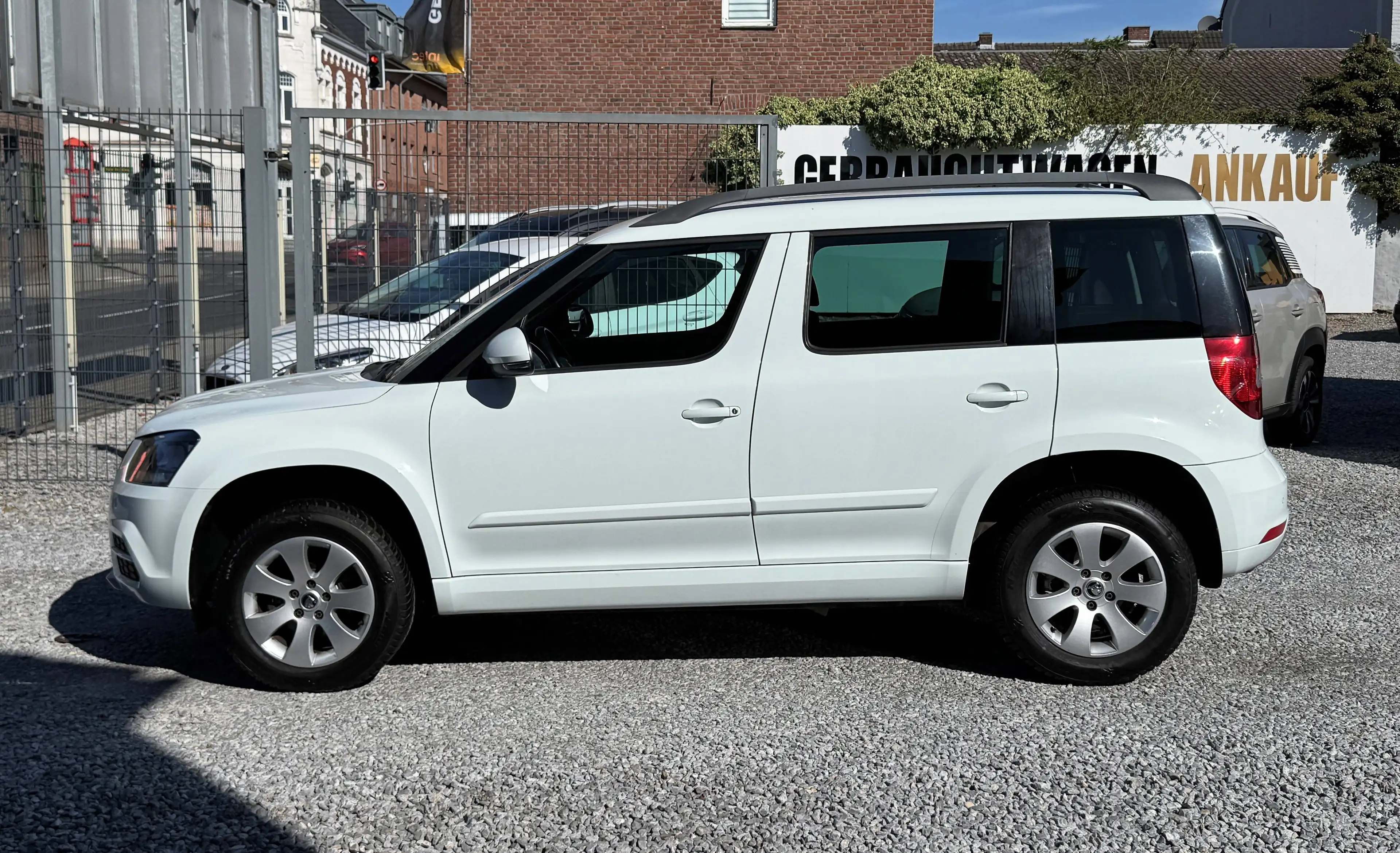 Skoda Yeti Cool Edition — photo 5