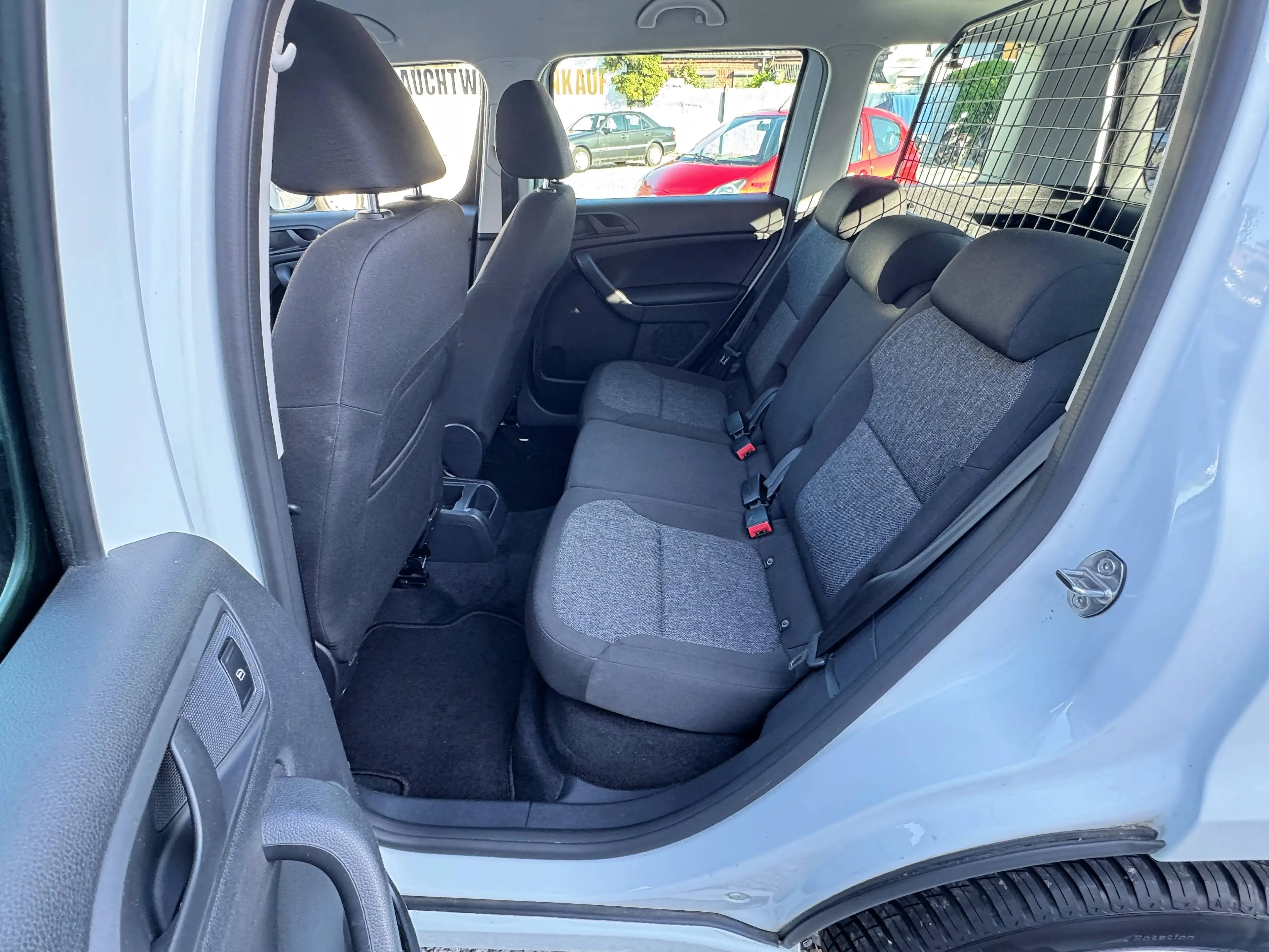 Skoda Yeti Cool Edition — photo 8