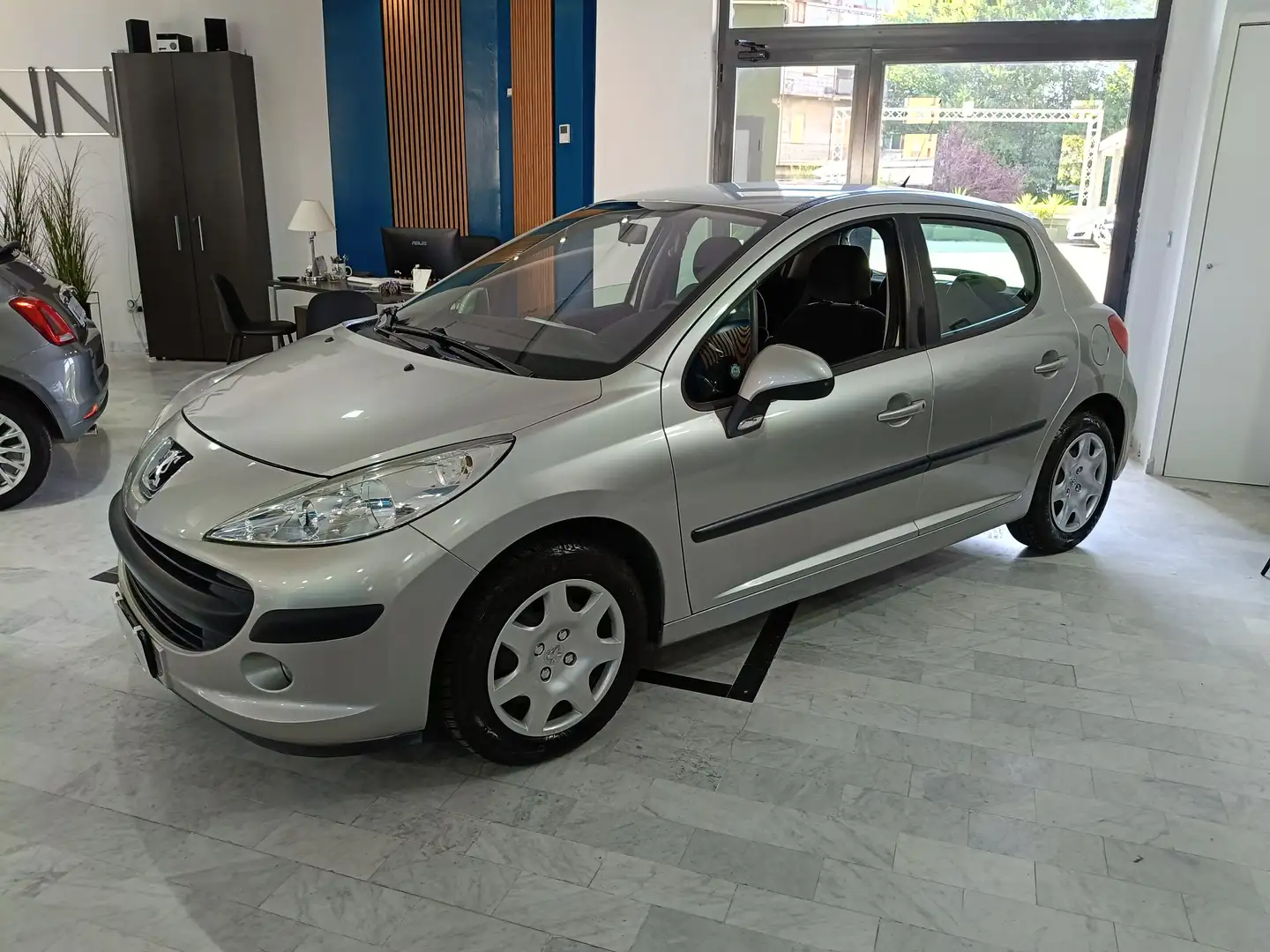 Peugeot 207 207 5p 1.4 hdi X-Line (ottimo stato) Argento - 1