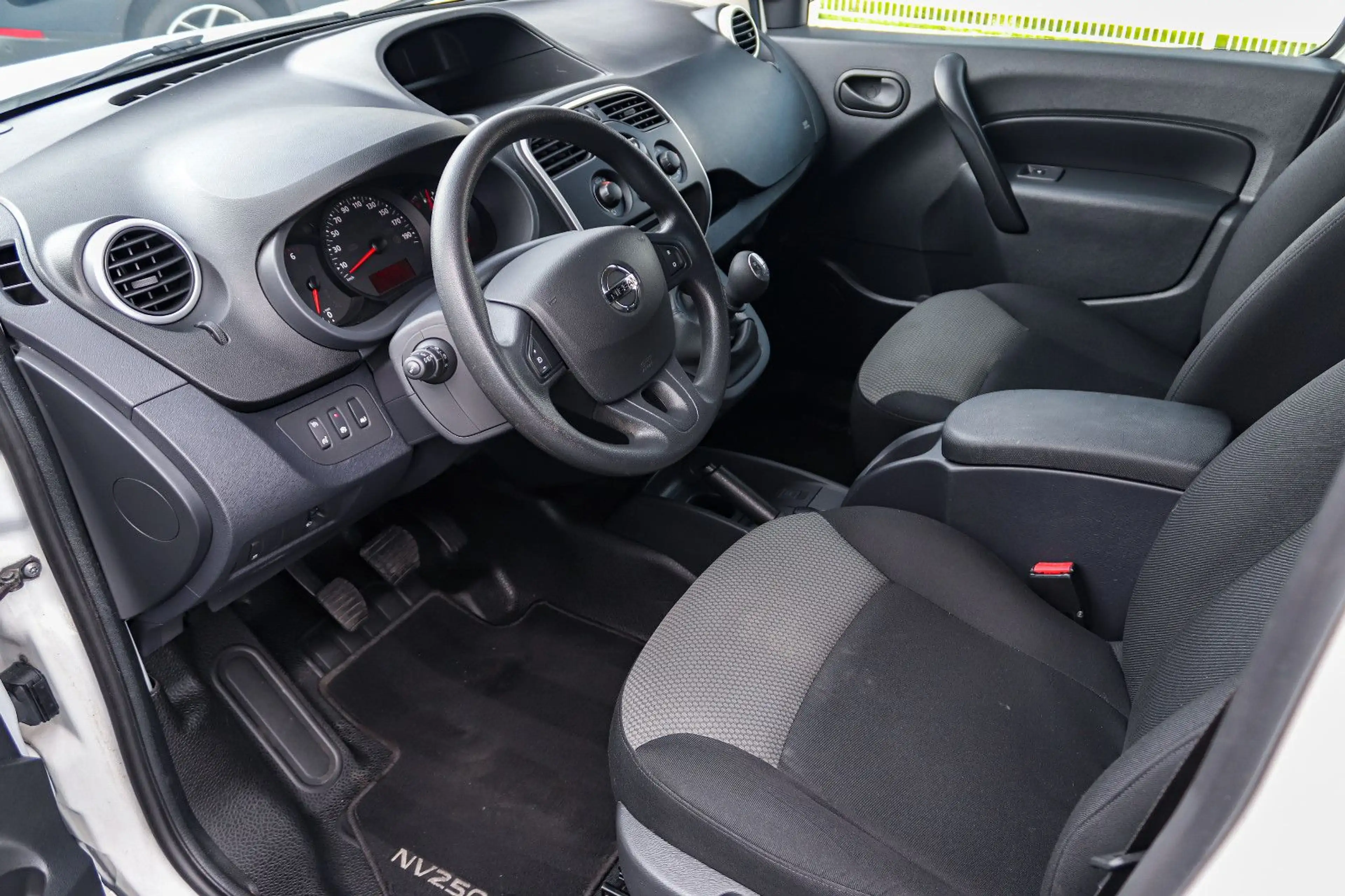 Nissan NV250 Kastenwagen L2H1 2,2t*KAMERA*TEMPO*KLIMA* — photo 10