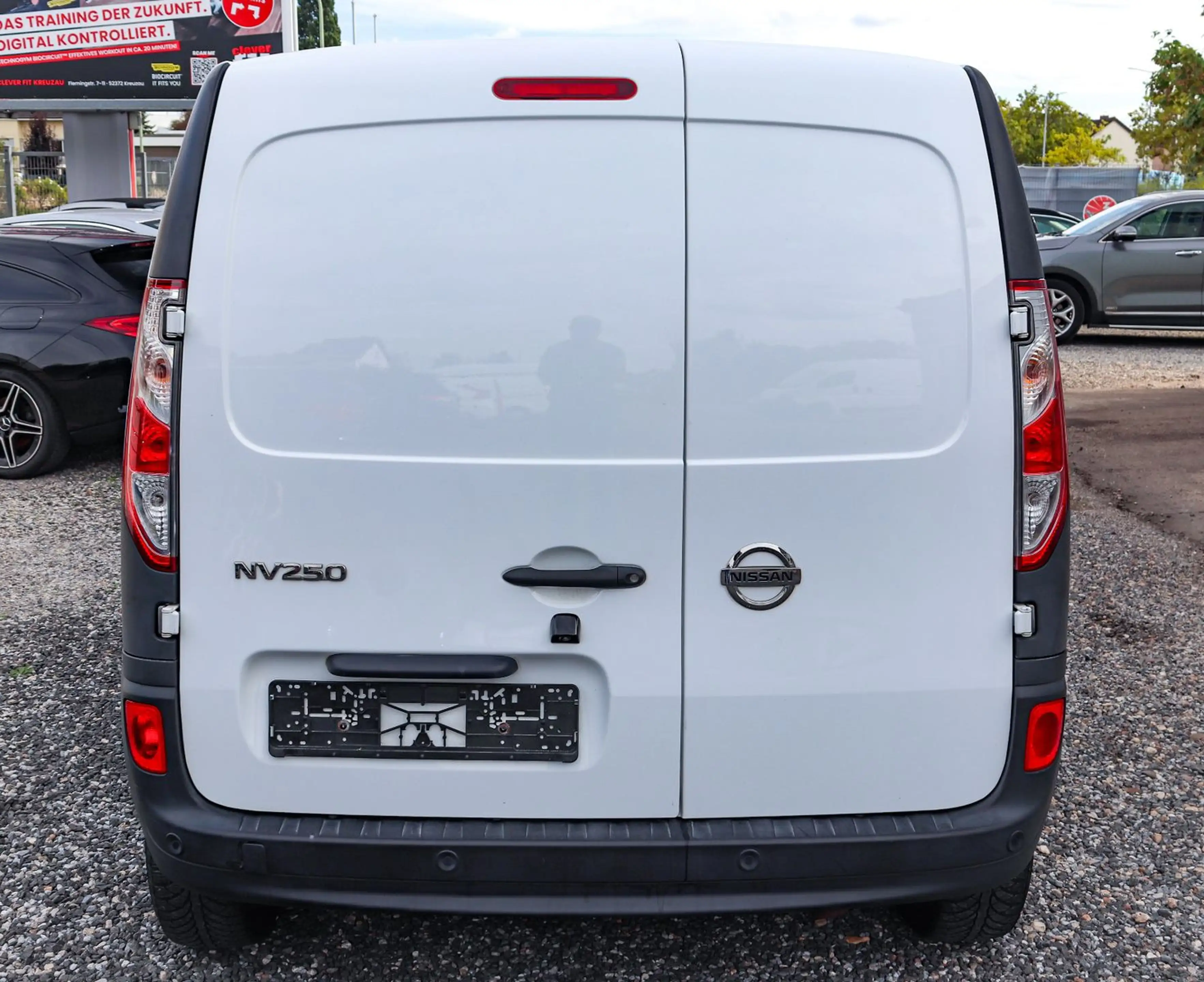 Nissan NV250 Kastenwagen L2H1 2,2t*KAMERA*TEMPO*KLIMA* — photo 6