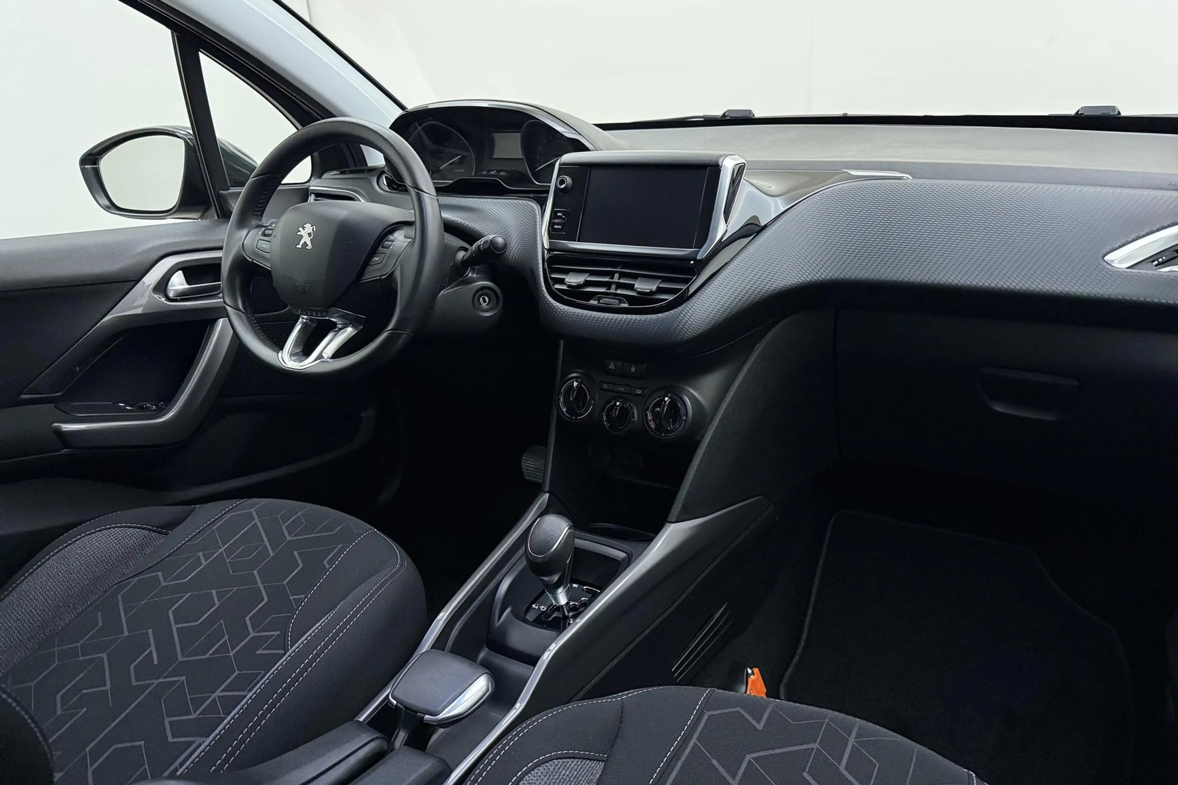 Peugeot 2008 1.2 PureTech Blue Lion | Navigatie | Automaat | Pa — photo 13