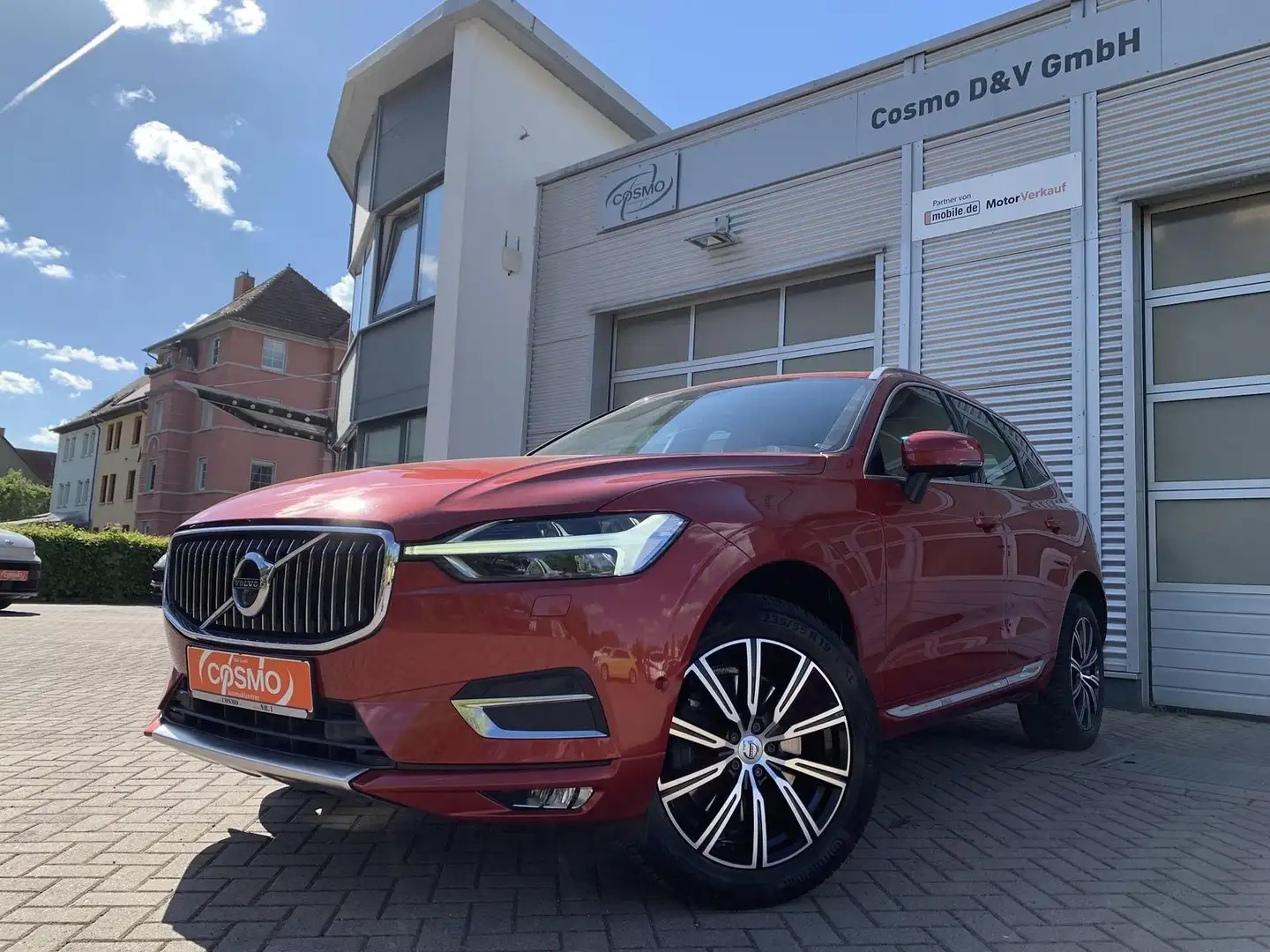 Volvo XC60 Inscription AWD Pano+AHK+B&W+HUD+Luftfahr Rot - 1