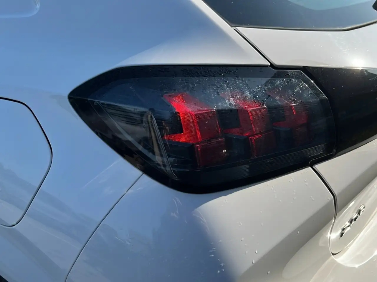 Peugeot 208 2ª serie - 208 PureTech 100 Stop&Start EAT8 5 port 8