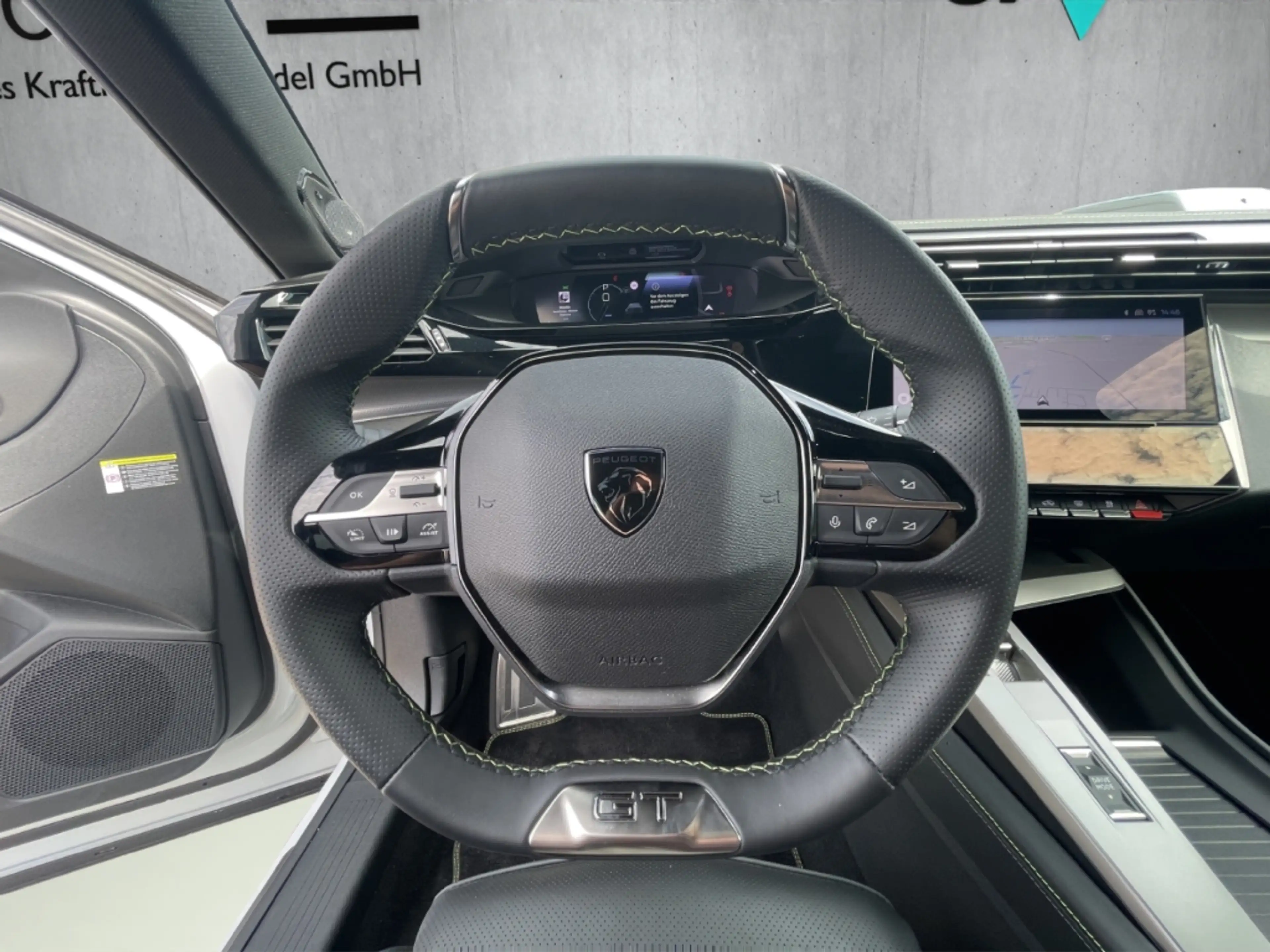 Peugeot 408 GT PT 130 EAT8 El. Panodach El. Sitz Focal Kamera — photo 10