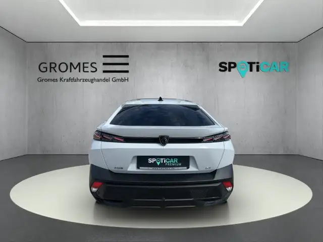 Peugeot 408 view 4