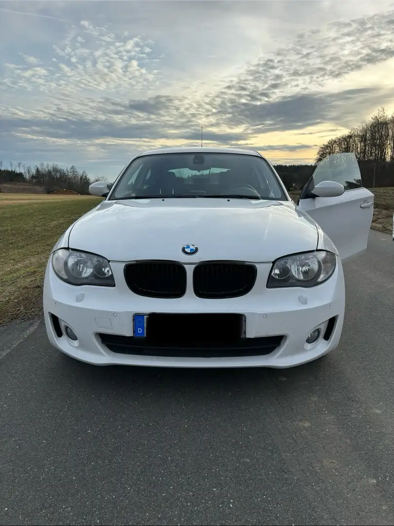 BMW 116 116i - Tüv bis April 2025 Weiß - 2