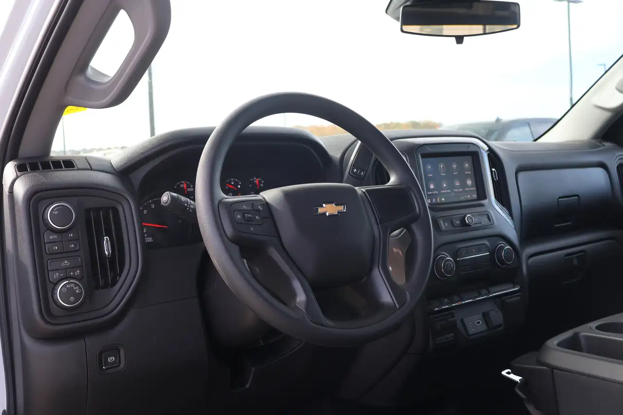Chevrolet Silverado 1500 снимка Chevrolet Silverado 1500