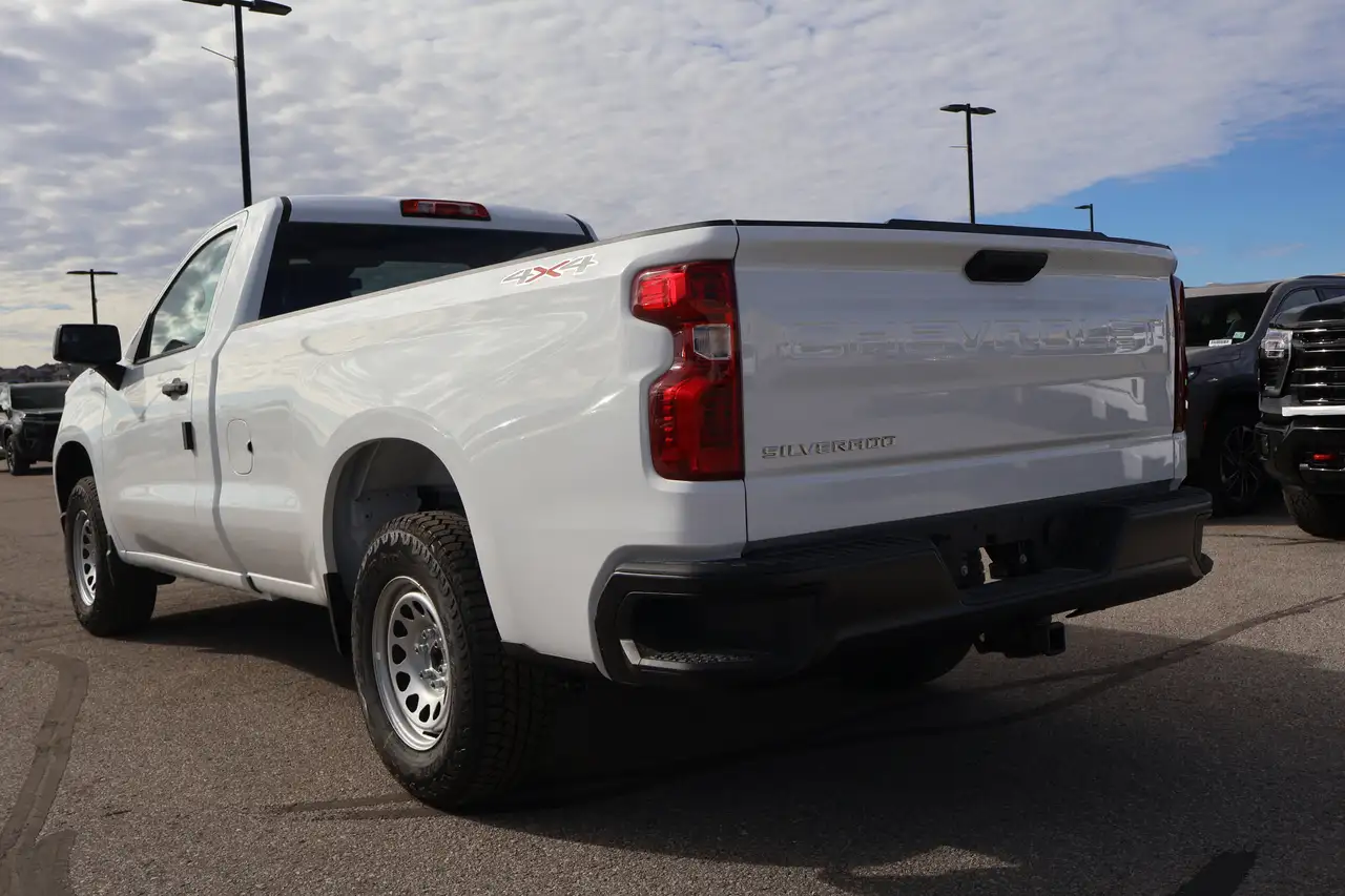 Chevrolet Silverado 1500 снимка Chevrolet Silverado 1500
