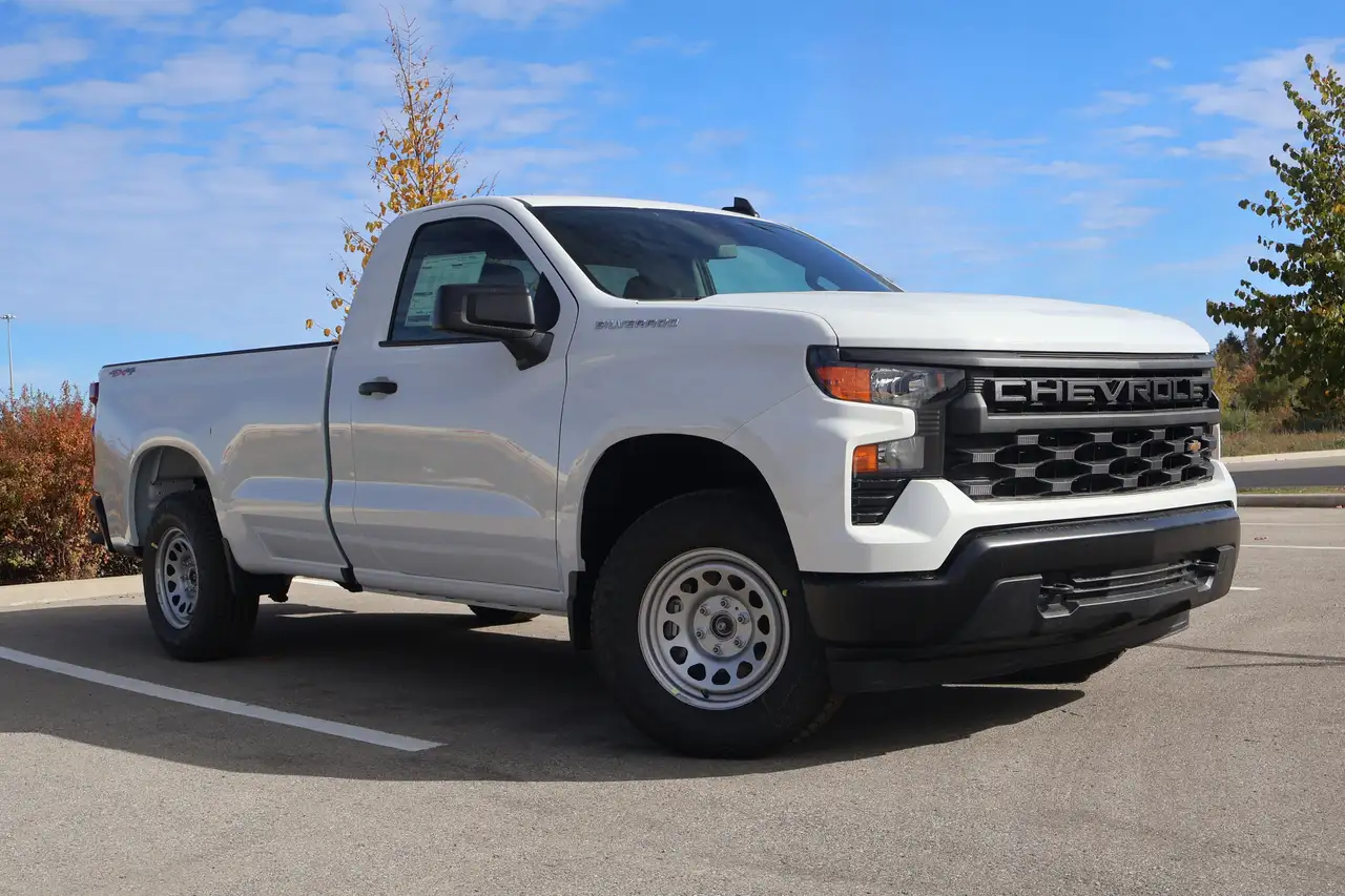 Chevrolet Silverado 1500 снимка Chevrolet Silverado 1500
