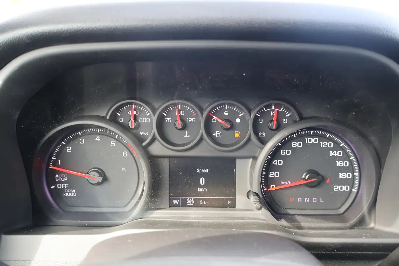 Chevrolet Silverado 1500 снимка Chevrolet Silverado 1500