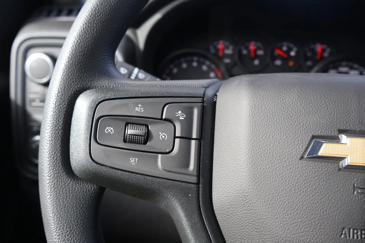 Chevrolet Silverado 1500 снимка Chevrolet Silverado 1500