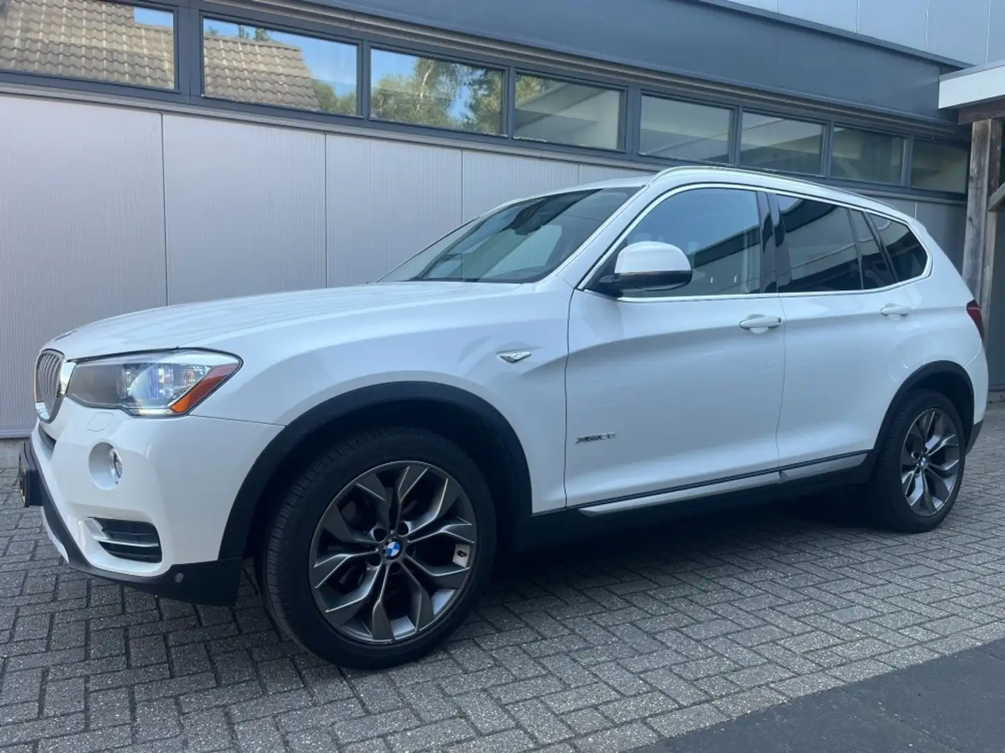 BMW X3 X Drive28I High Exec X line Schuifdak Leer Blanco - 1