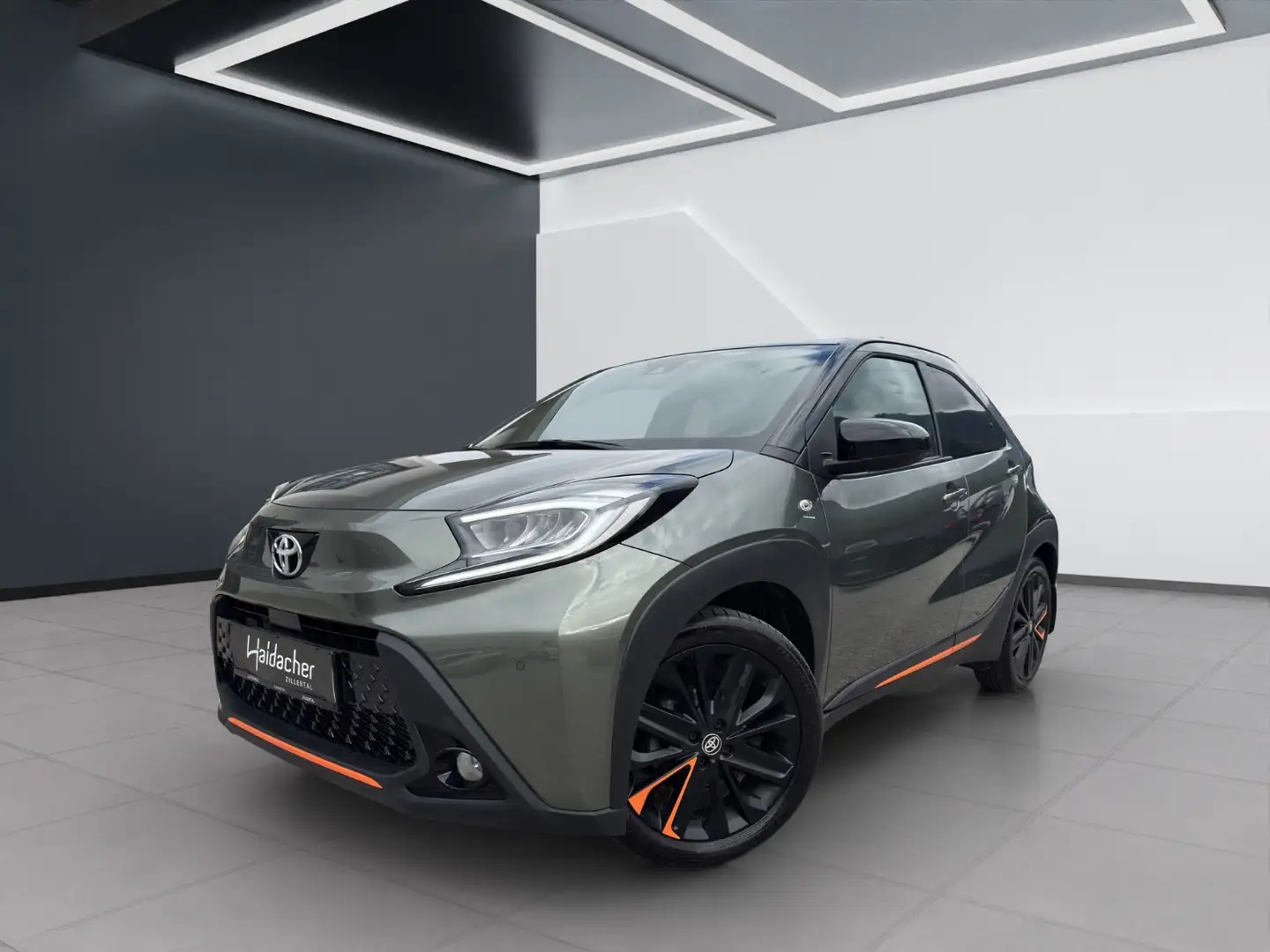 Toyota Aygo X Gris - 2