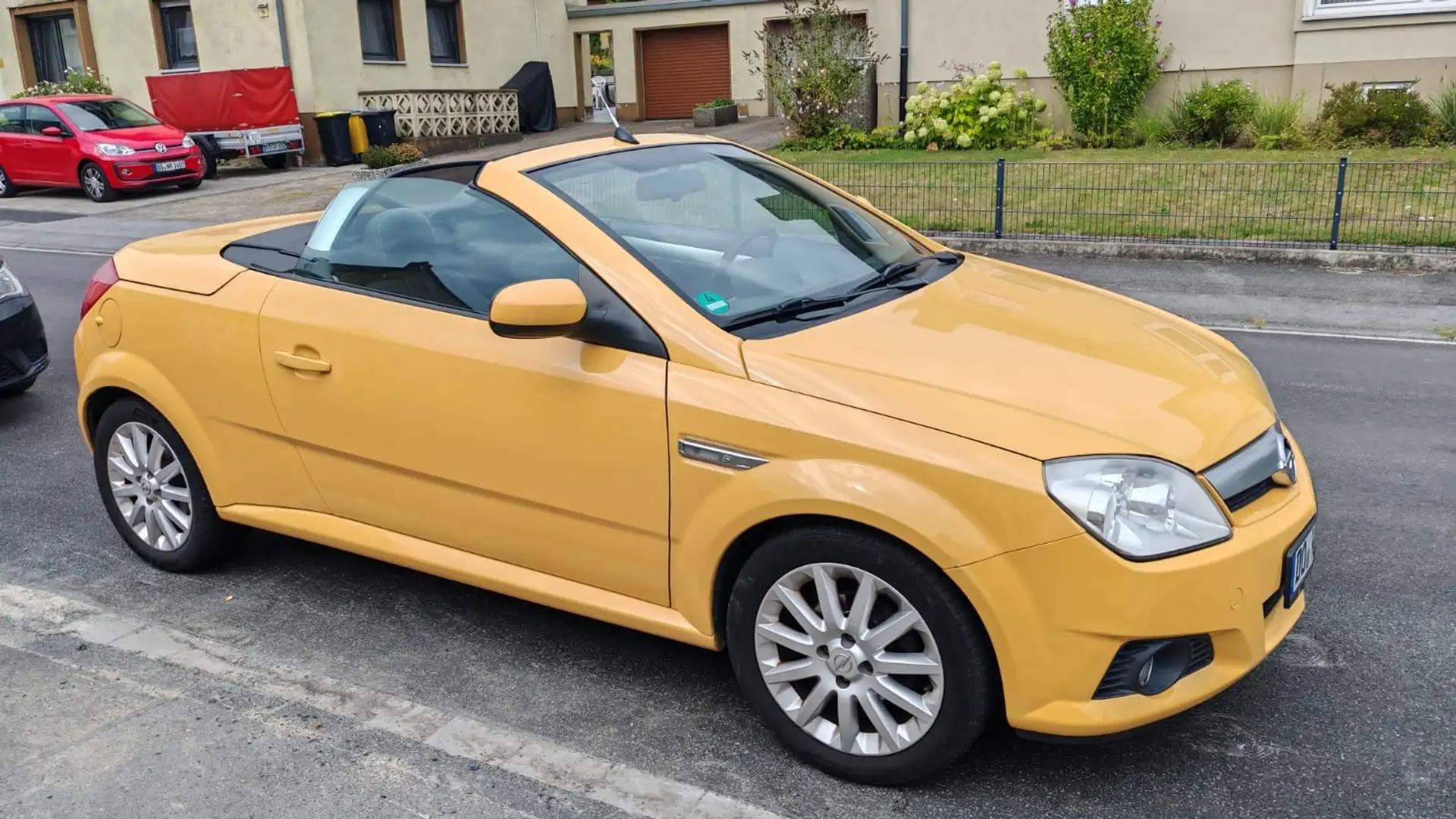 Opel Tigra 1.8 TwinTop Gelb - 1