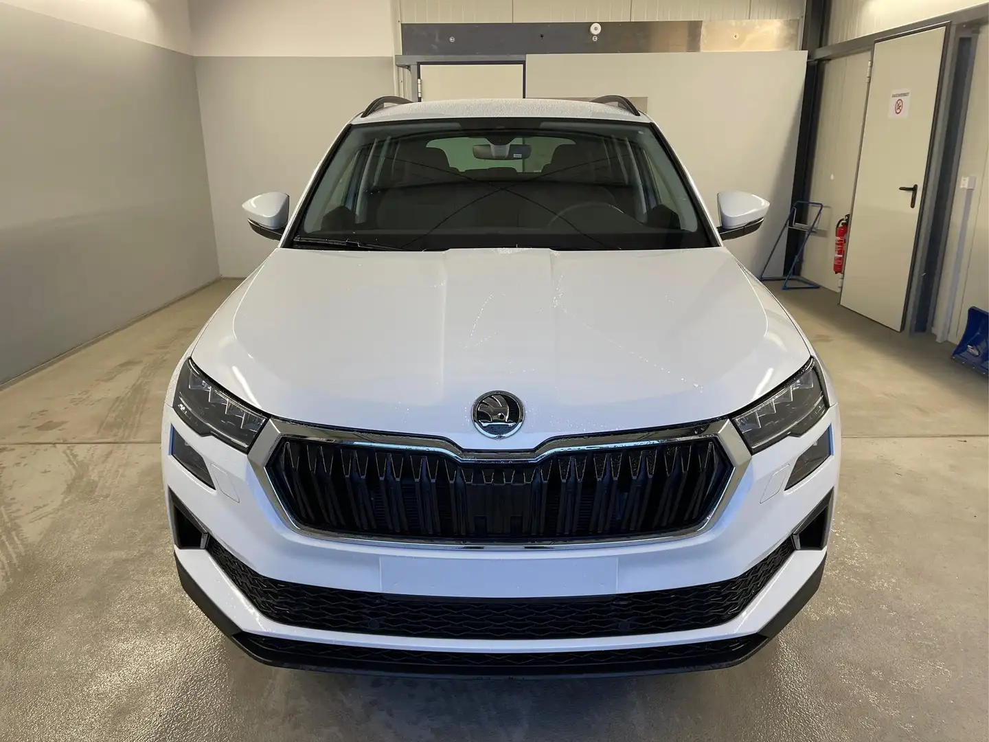 Skoda Karoq Selection 150PS DSG AHK+Kamera+ACC+Kessy+Kamera... Weiß - 2