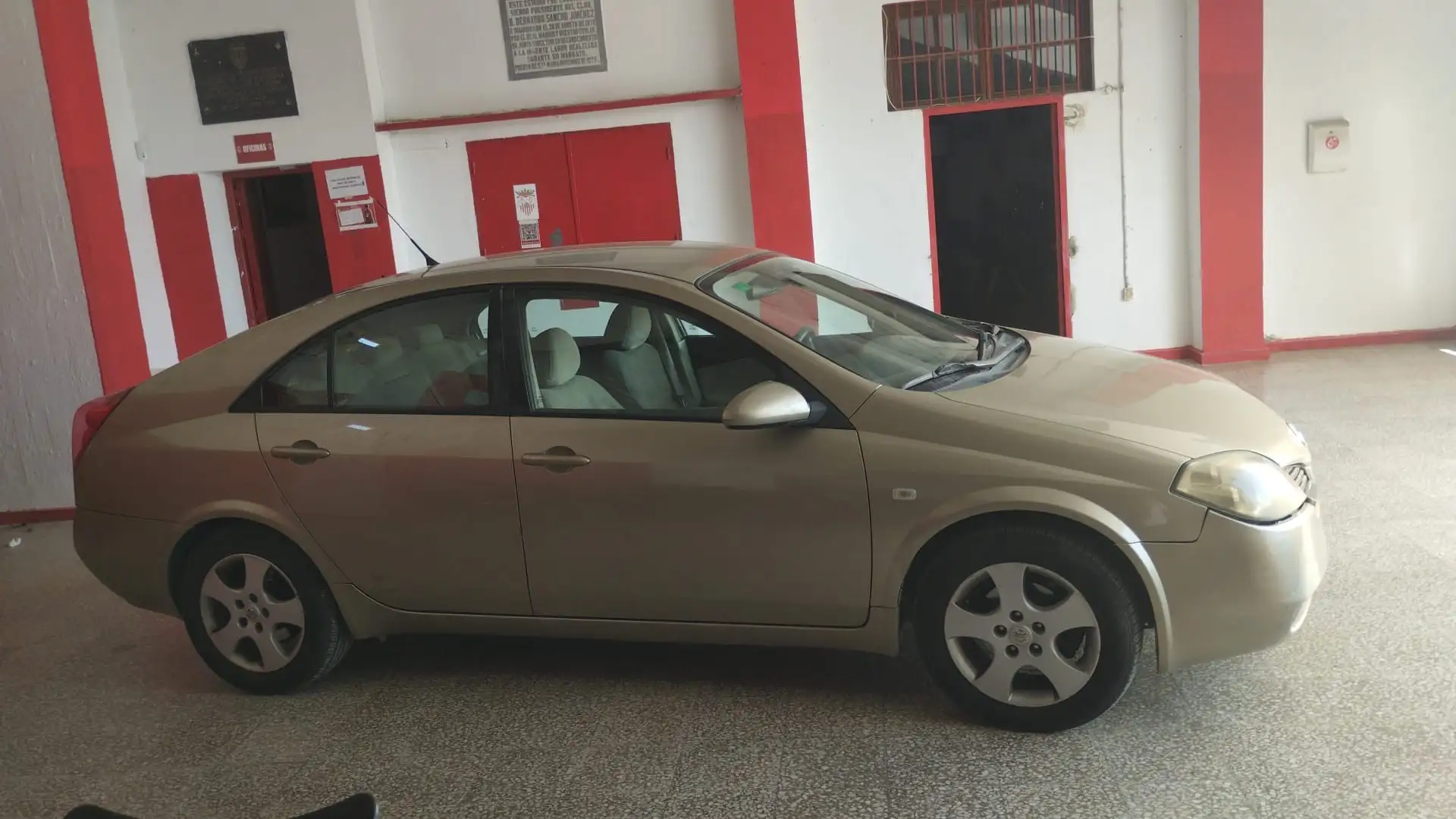 Nissan Primera 2.0 Acenta - 2