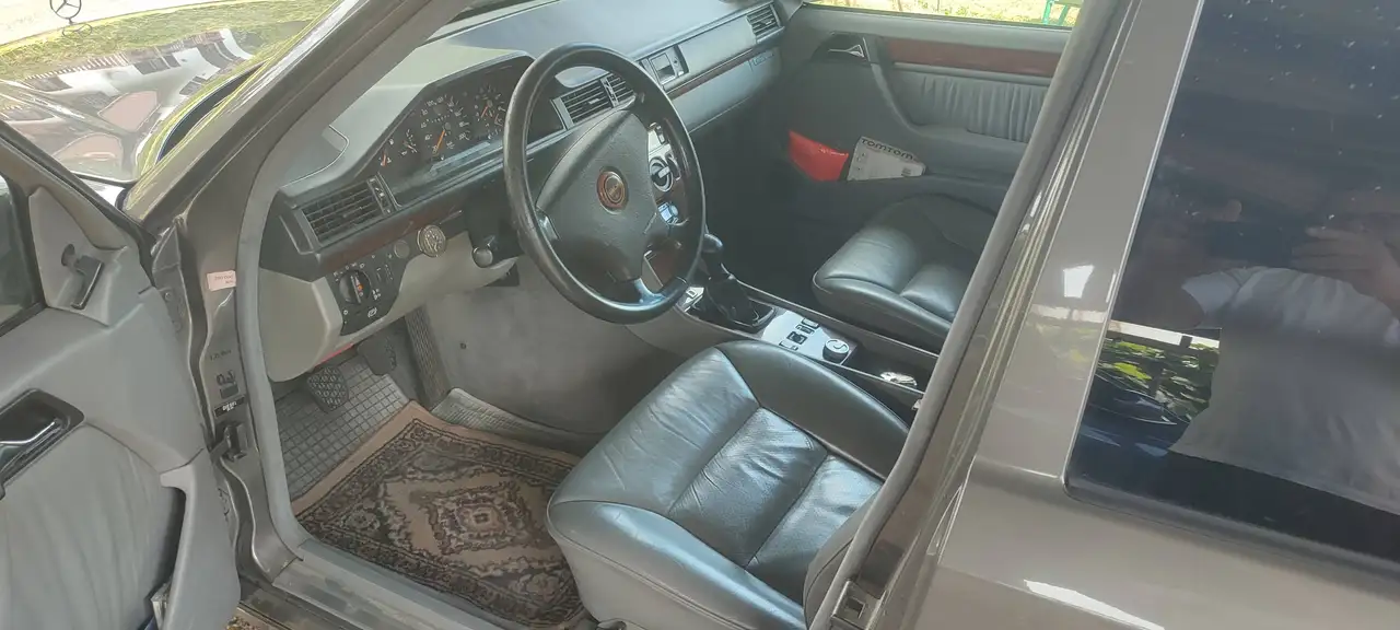 Mercedes-Benz 250 TD Ds., foto 4