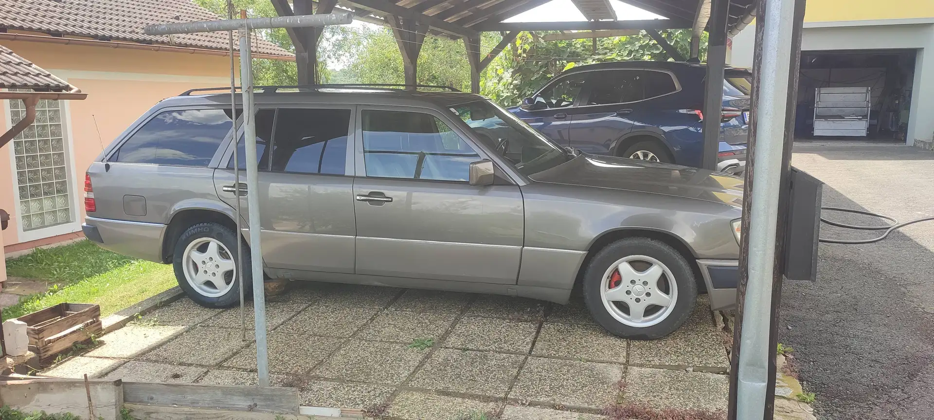 Mercedes-Benz 250 250 TD Ds. Grau - 2