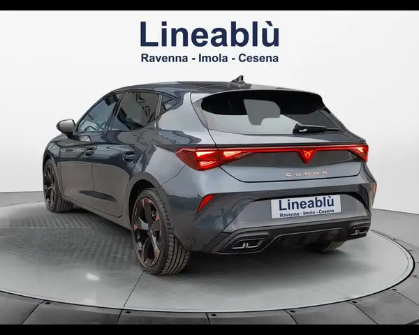CUPRA Leon view 3