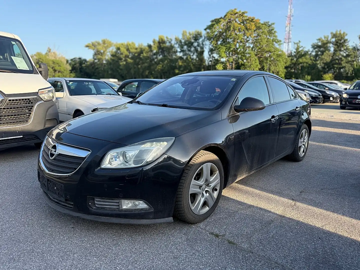 Opel Insignia 2,0 CDTI DPF Cosmo Ecotec Allrad |PICKERL BIS 0... Schwarz - 1