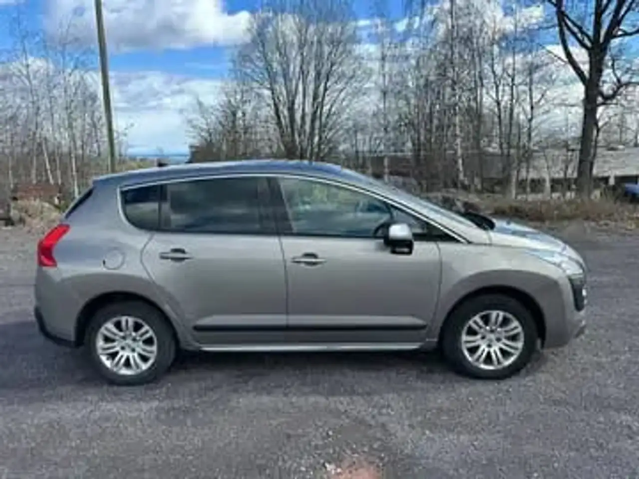 Peugeot 3008 1.6 HDi 16V 110ch FAP Premium