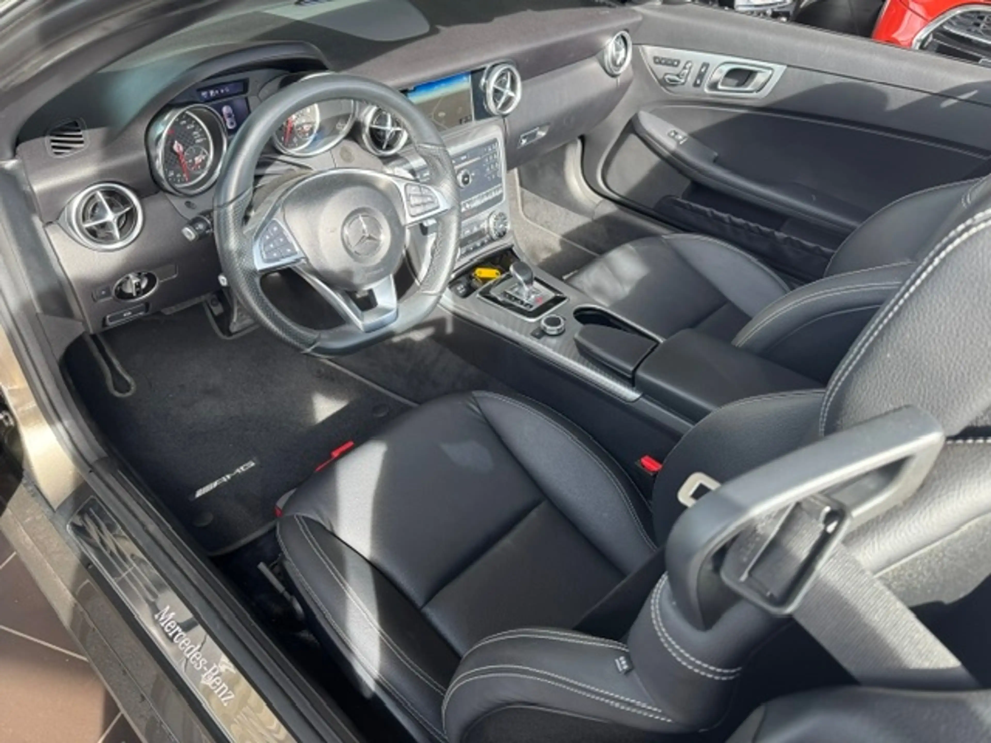 Mercedes-Benz SLC 300 AMG Line AIRSCARF KLIMA LED NAVI SHZ — photo 14