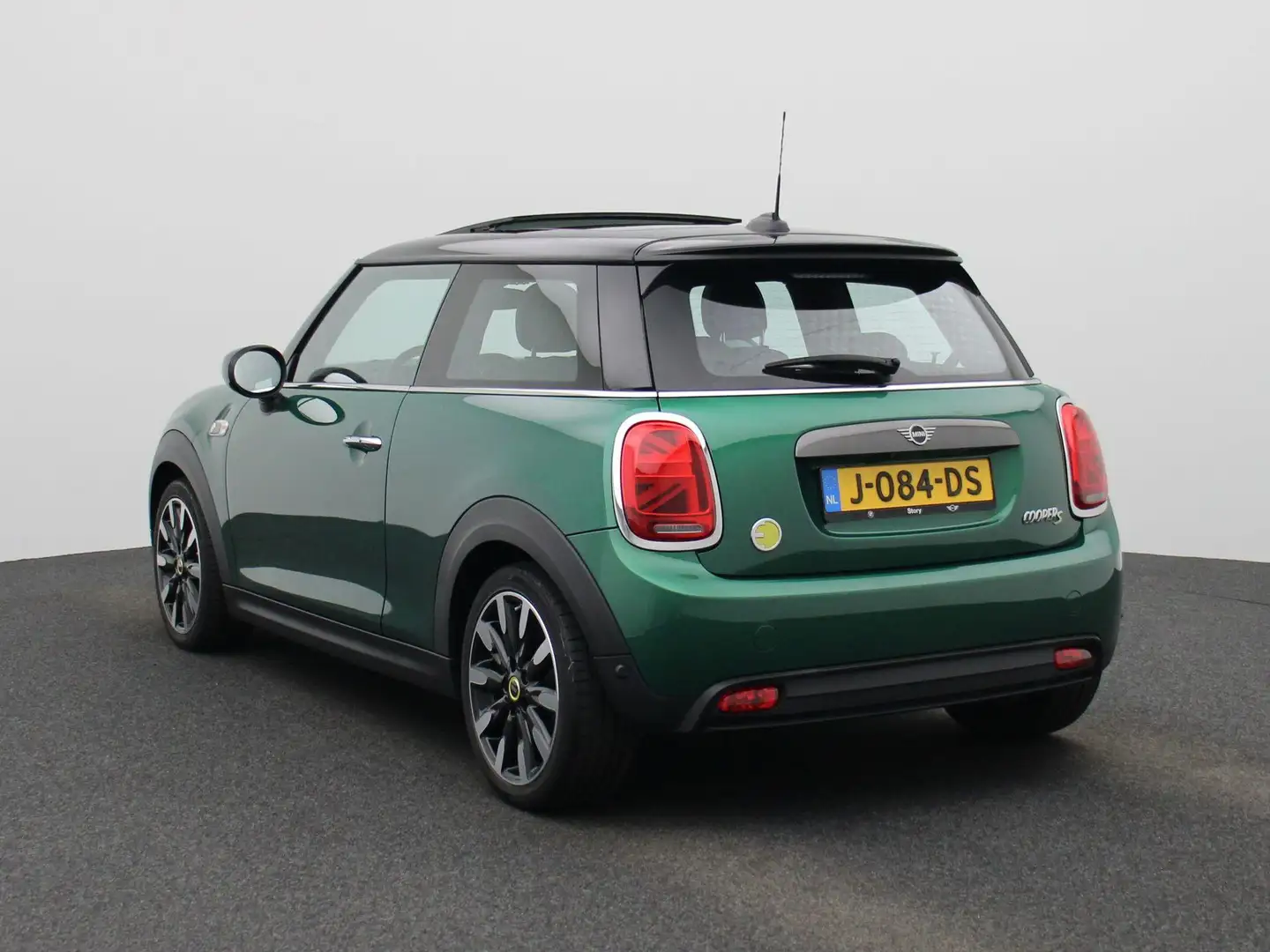 MINI Mini Electric Yours 33 kWh | Glazen Schuif-/Kantel Groen - 2