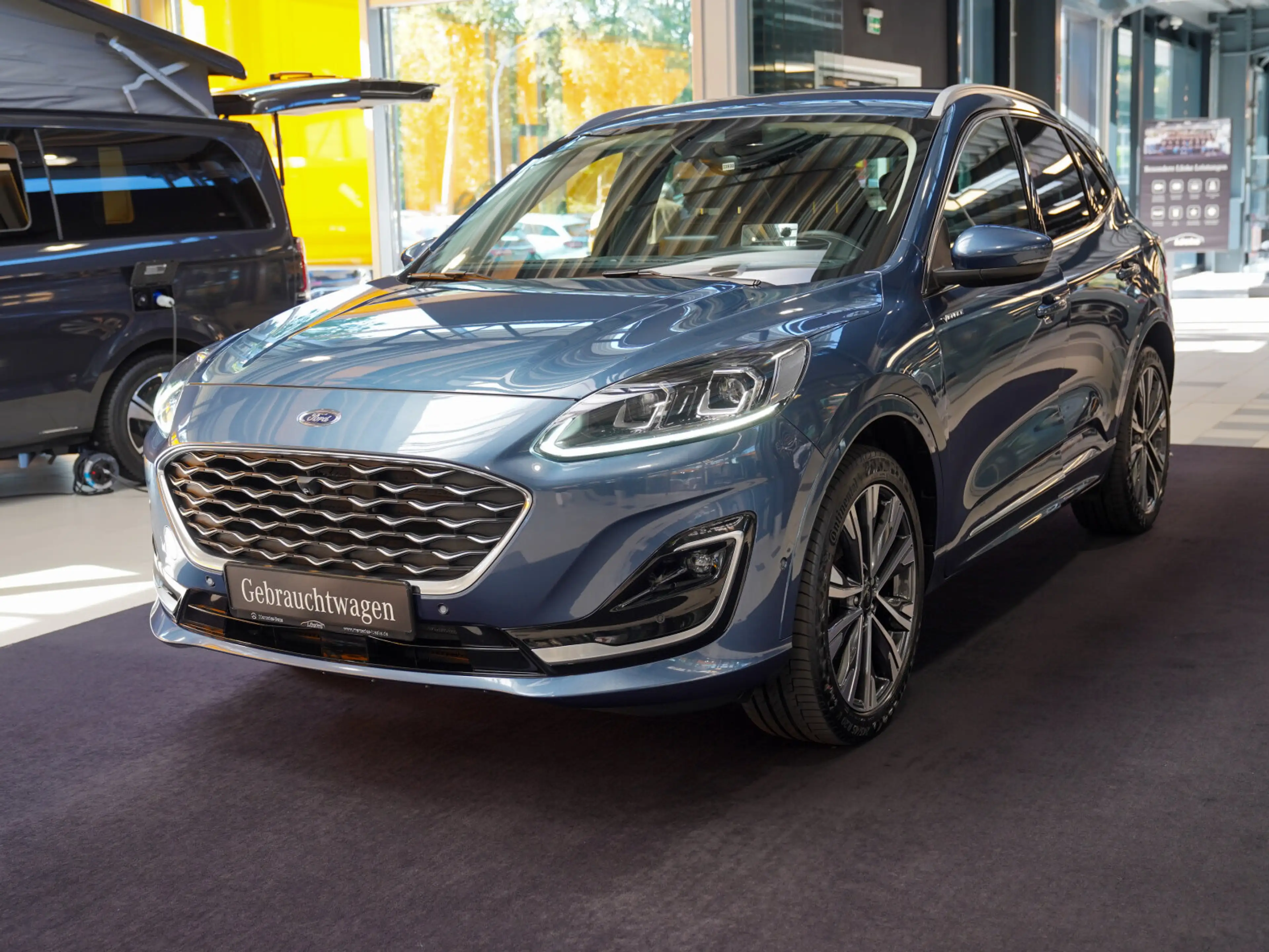Ford Kuga 2.0 Vignale Leder Head-up AHK Standheizung — photo 8