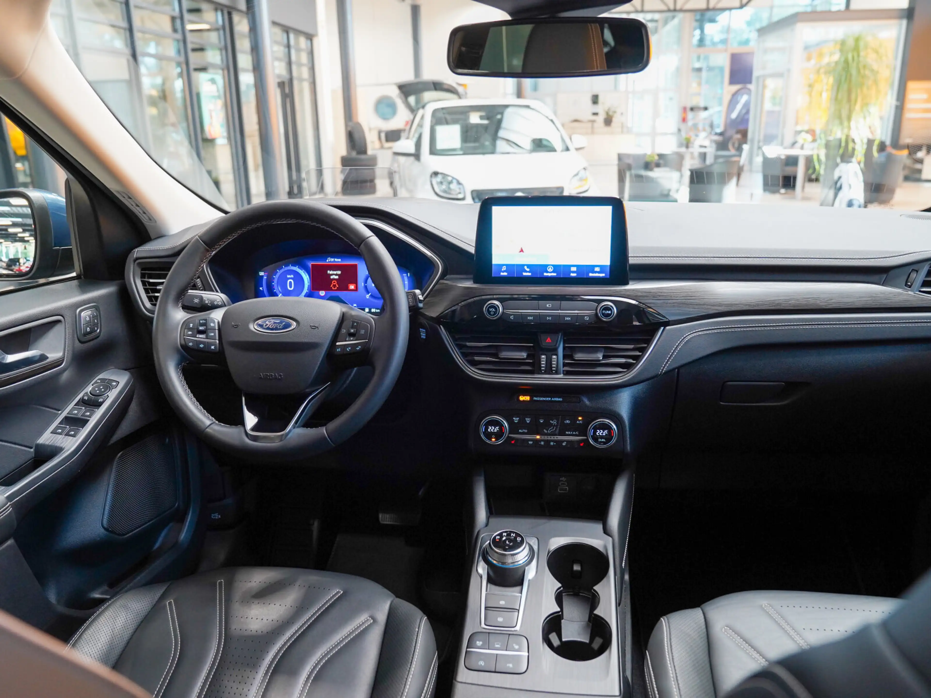 Ford Kuga 2.0 Vignale Leder Head-up AHK Standheizung — photo 14