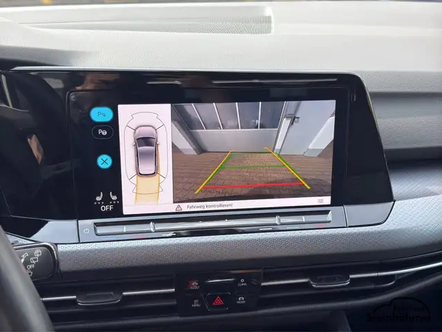 Volkswagen Golf view 21