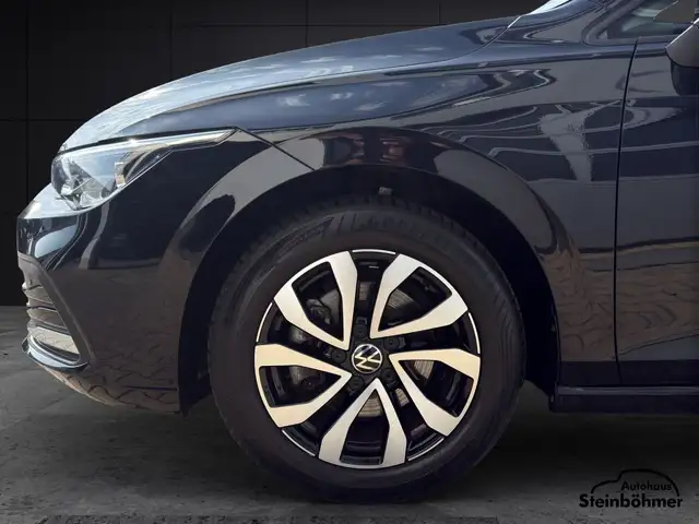 Volkswagen Golf view 11