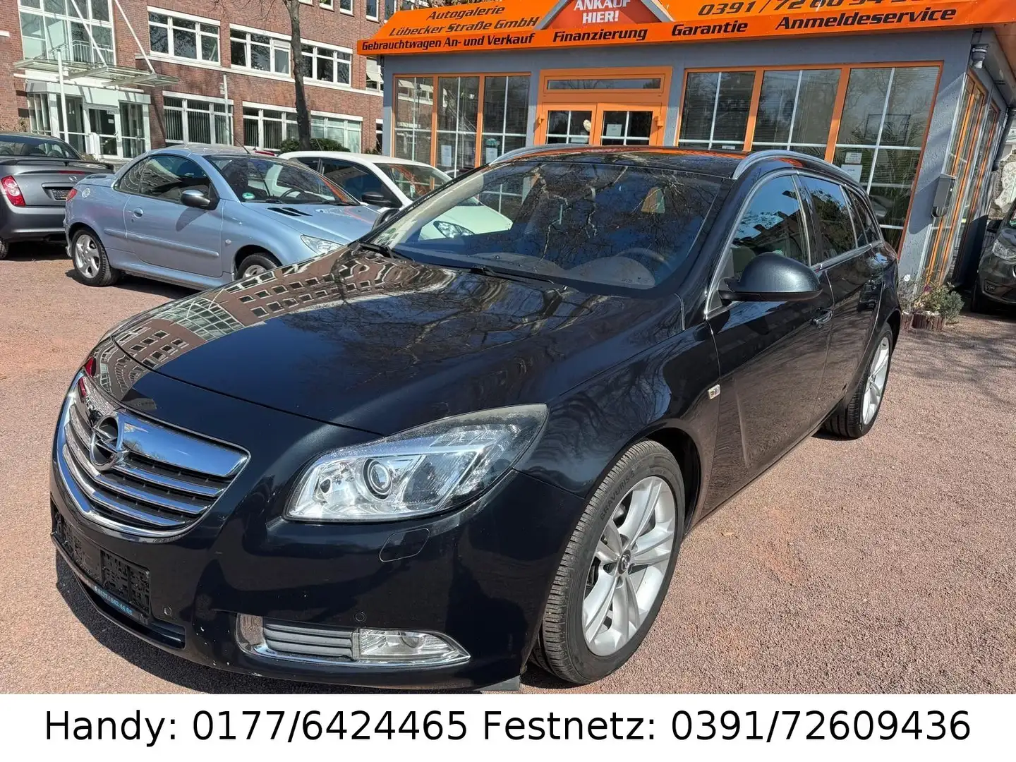 Opel Insignia Sports Tourer 1.4 T XENON//NAVI/SHZ/PDC Schwarz - 1