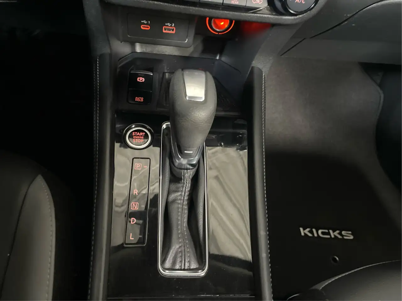 Nissan Kicks снимка Nissan Kicks