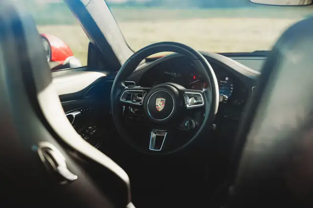 Porsche 911 view 26
