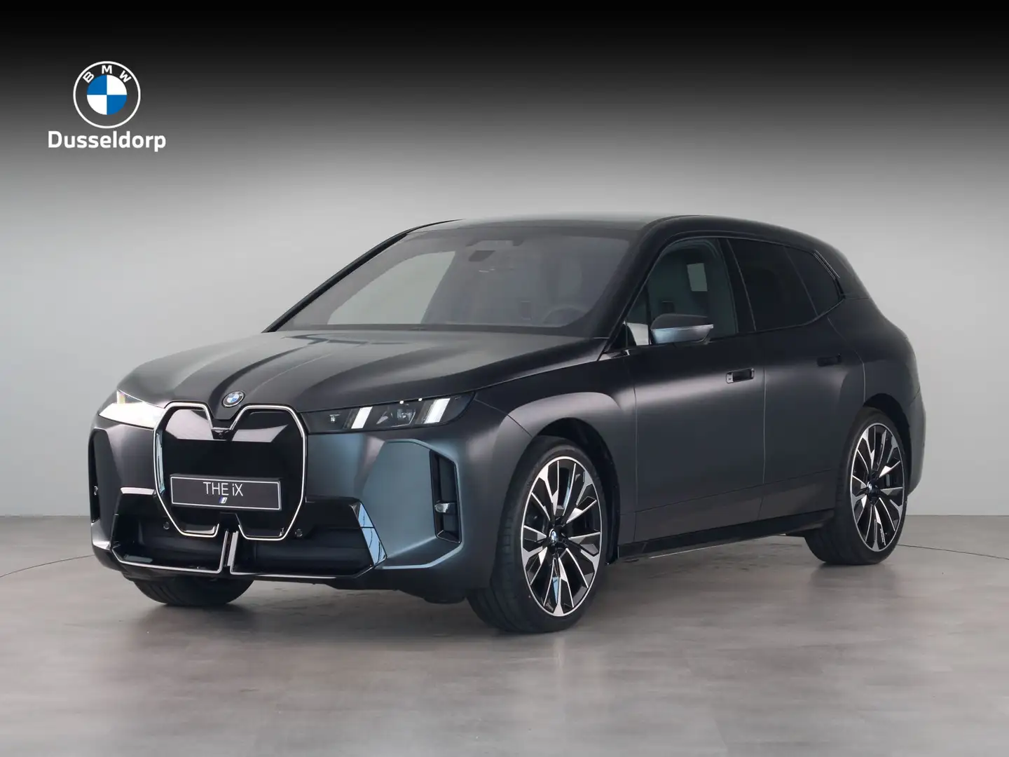 BMW iX xDrive60 112 kWh Grijs - 1