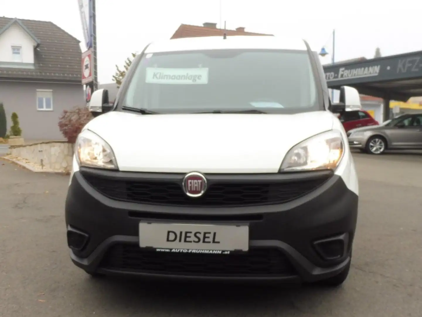 Fiat Doblo Cargo SX 1,3 MultiJet 95 Weiß - 2