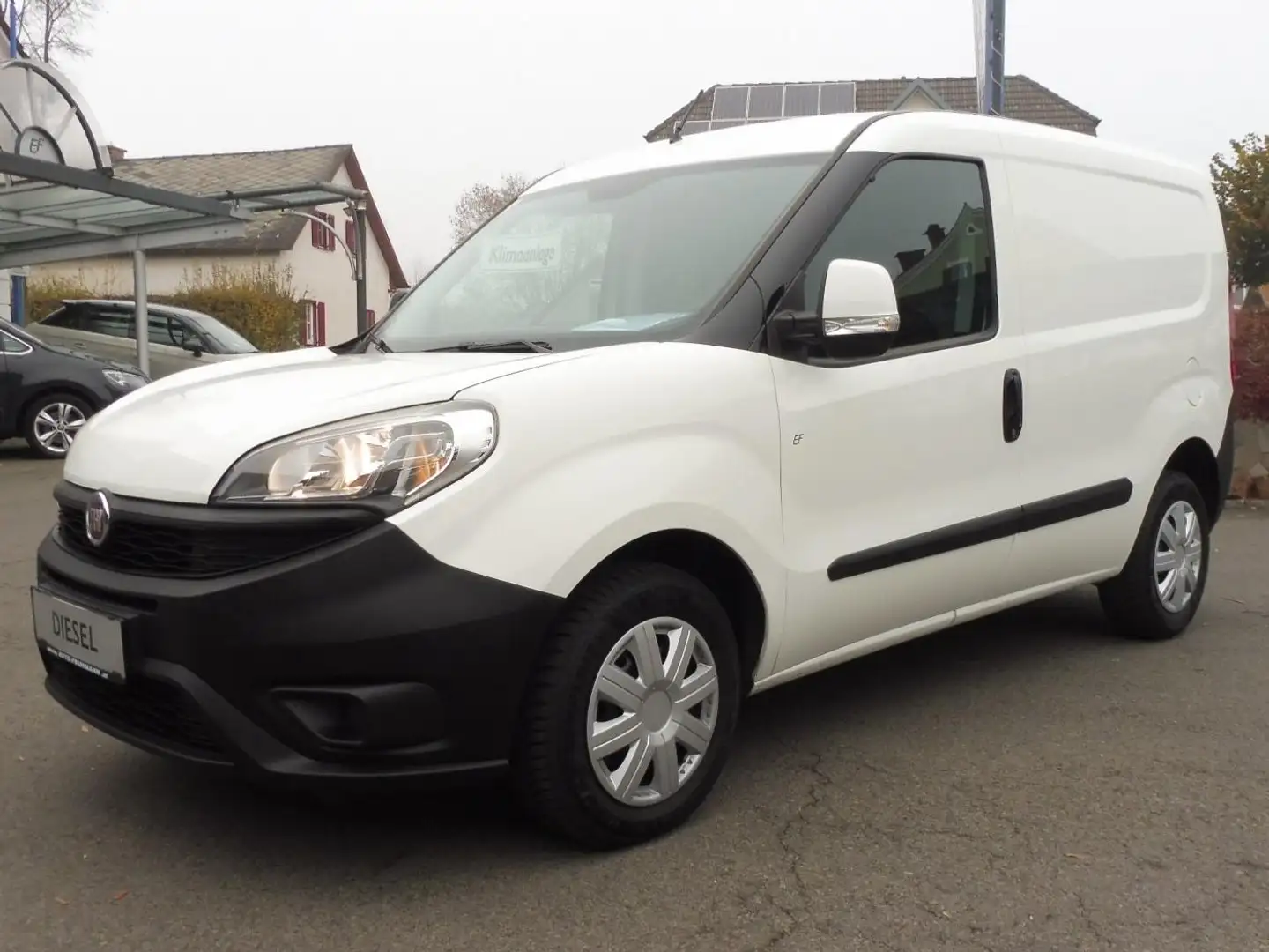 Fiat Doblo Cargo SX 1,3 MultiJet 95 Weiß - 1