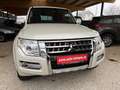 Mitsubishi Pajero 3,2 DI-D Intense AT Weiß - thumbnail 2